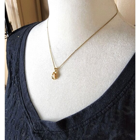 Womens Gold tone Teardrop Shaped Pendant With White Stone Inset Necklace - Picture 5 of 7